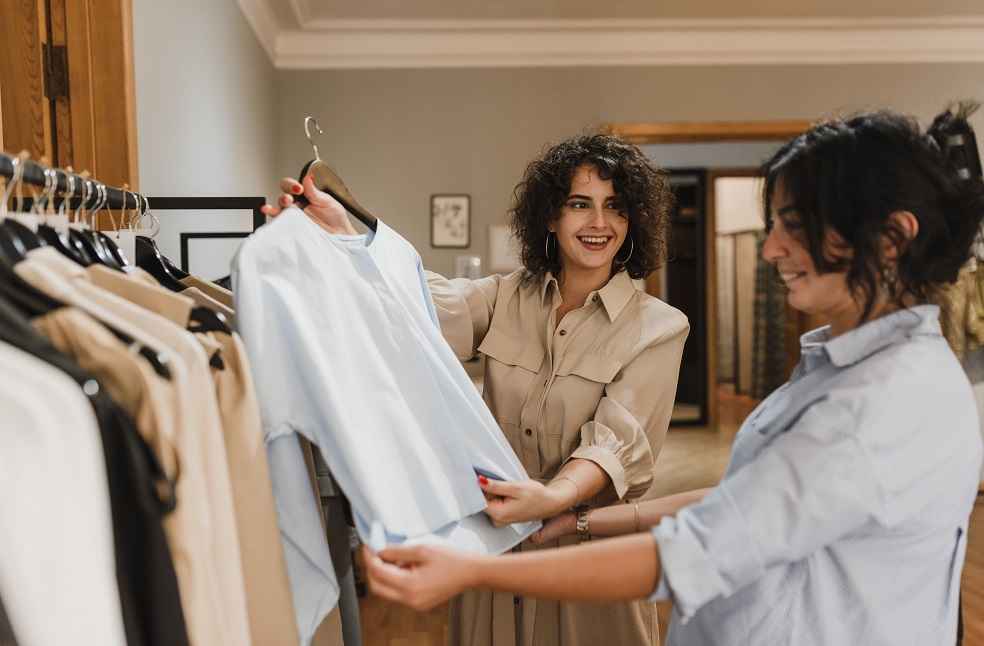 D2C Brands Reshaping Global Fashion Industry, Curtailing Dead Stock 2 Fashion Dead Stock Issues