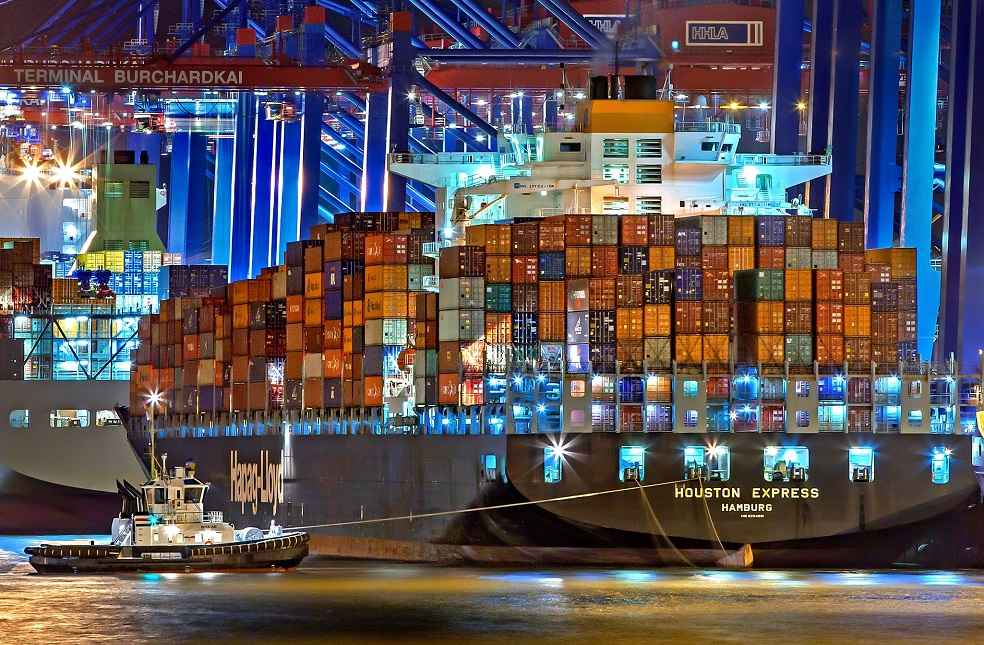 Trade Turmoil: Labor Disputes and Drought Disrupt Global Shipping 1 Global Shipping Disruptions