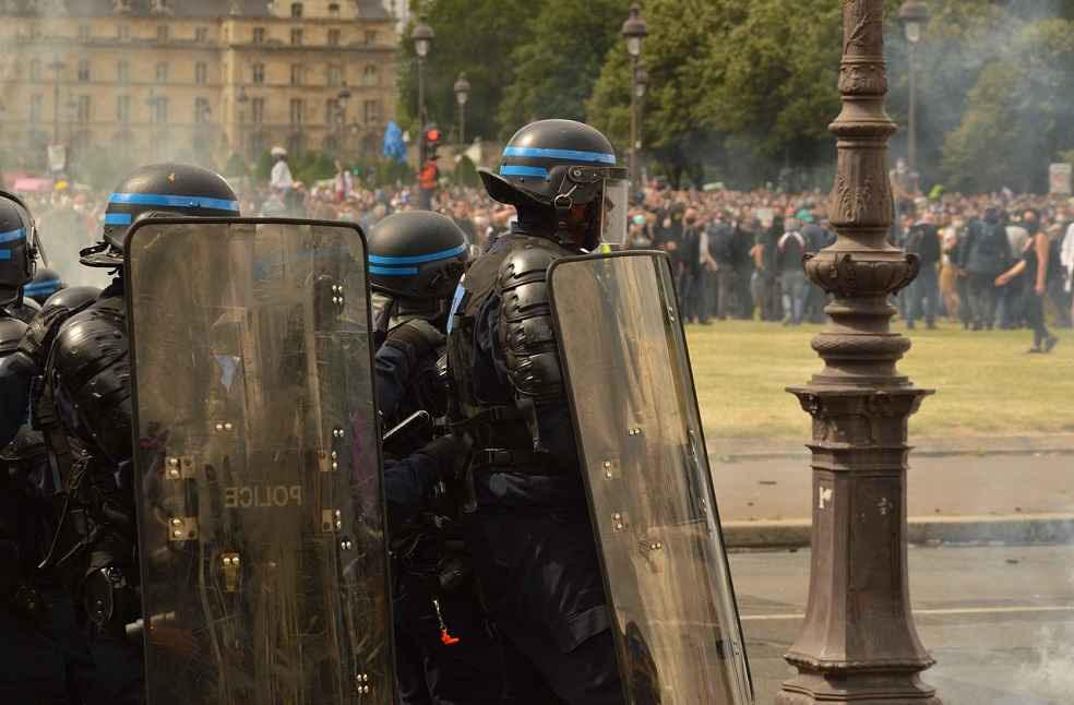 France Riots: Tourism and Business Sectors Plunging into Crisis 3 France Tourism and Business Sector Crisis
