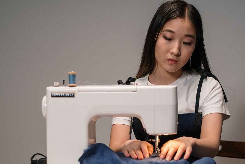 Interwoven Might: Textile Trade Weaves Resilient Bond Amid China and U.S 2 fast fashion crisis