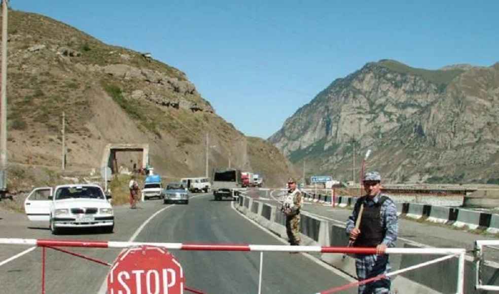 Georgia Bans Re-export of Western Cars to Russia, Belarus Under Sanctions 1 Russia-Geogia Border Crossing point_ Geogia ban Re-Export of western Cars