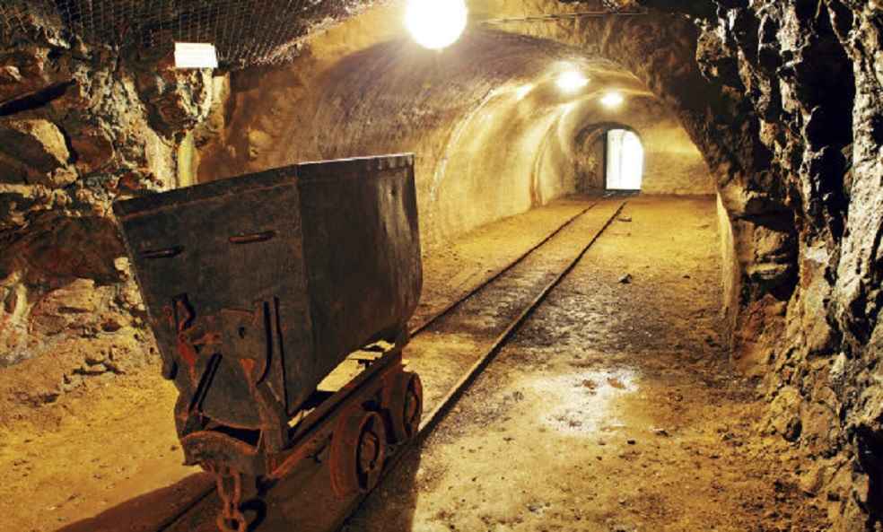 Western Nations Unite to Secure Critical Minerals and Cut China Reliance 3 Gold Mining Threatens 1