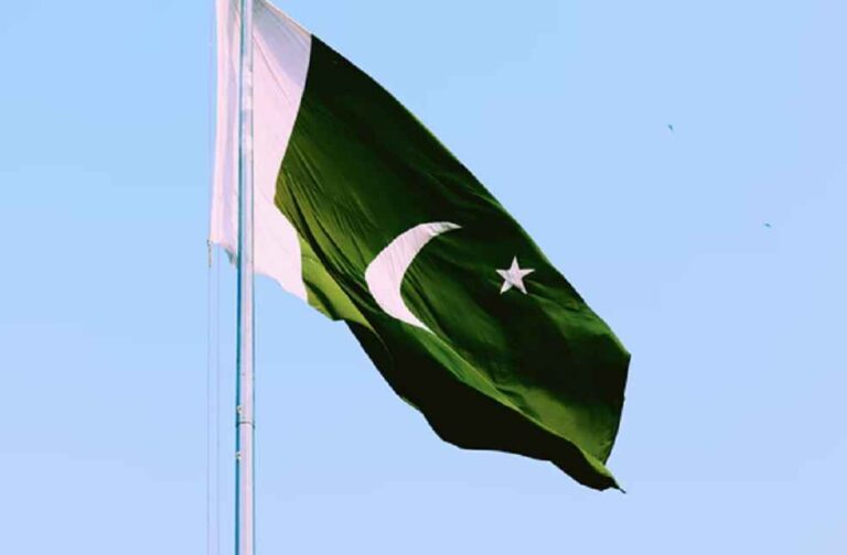 Pakistan Import Duties Flag