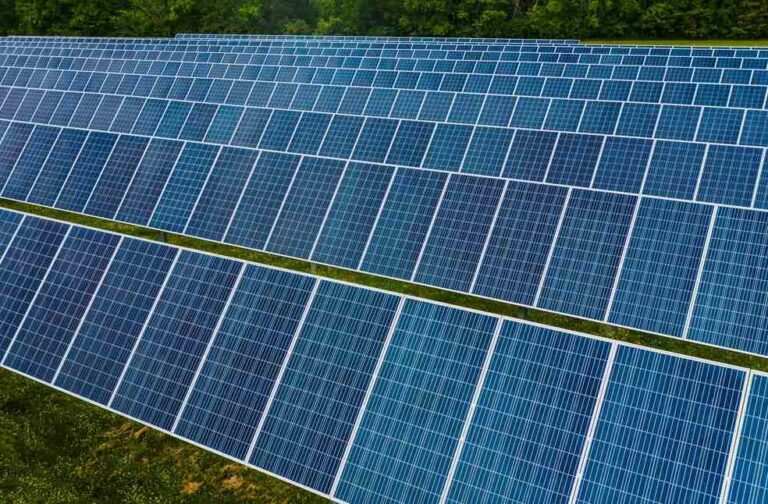 Solar Panel Imports Image