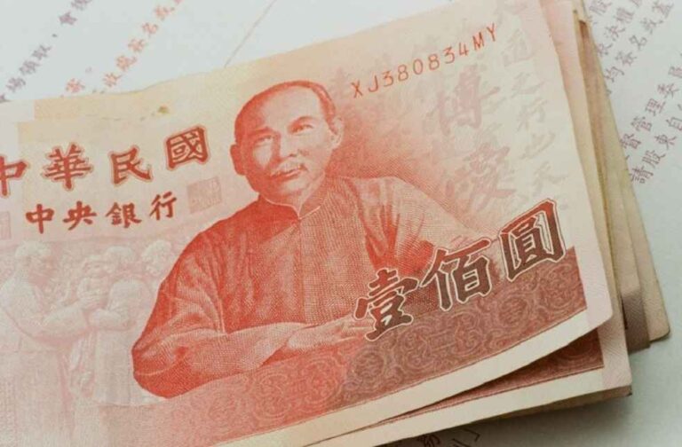 Taiwan currency
