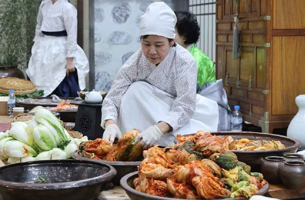 Kimchi making